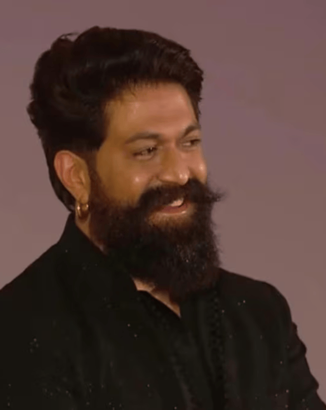 रावण के रोल से उठा पर्दा