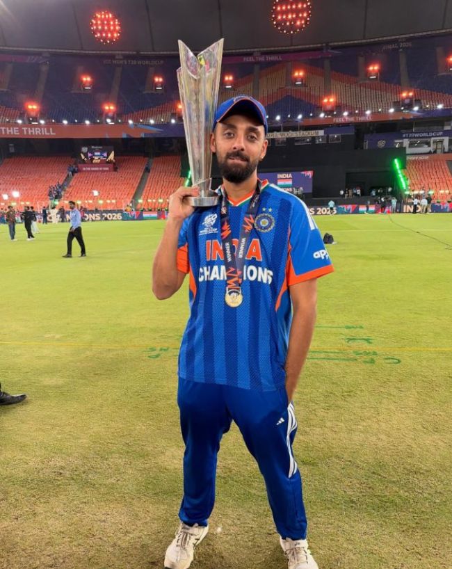 वरुण चक्रवर्ती
