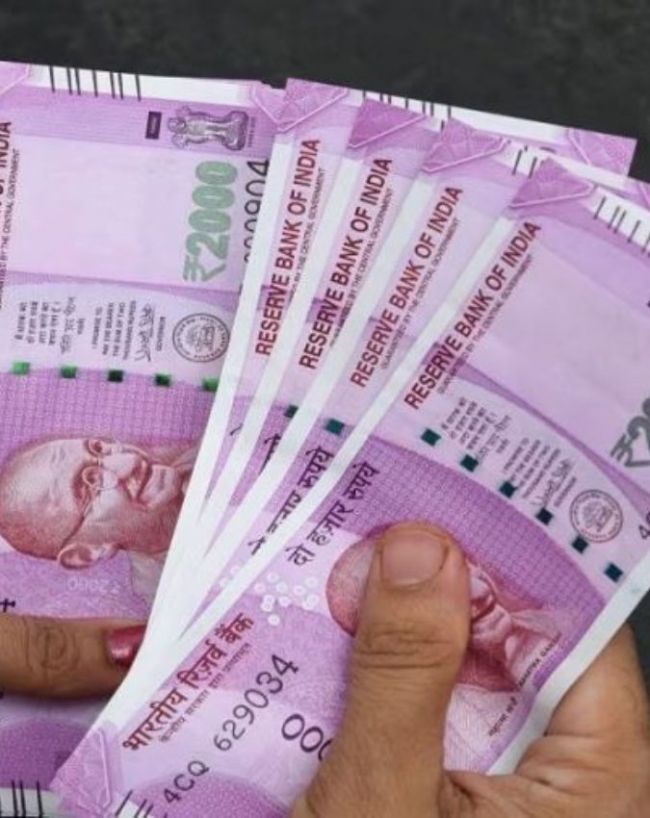 नोटों पर भाषाएं लिखने की शुरुआत कब हुई?