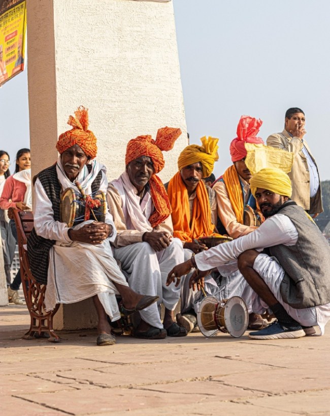 कितना है किराया