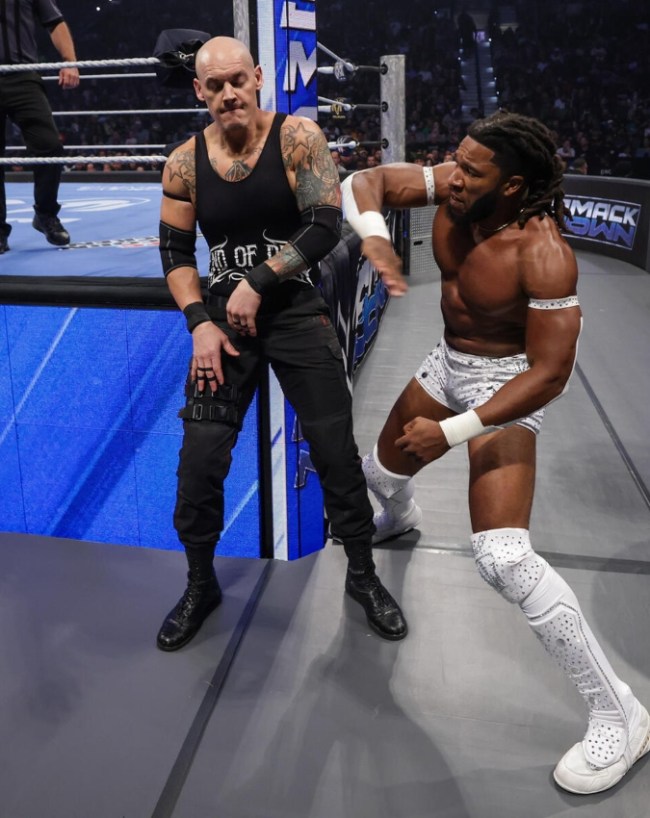 SmackDown में हुआ मैच
